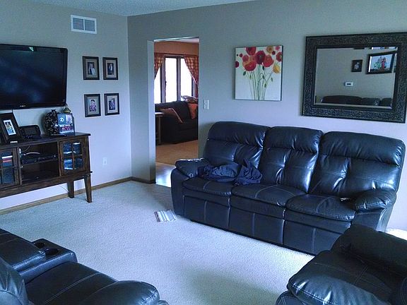 2nd image of 2815 Cedarberry Ln