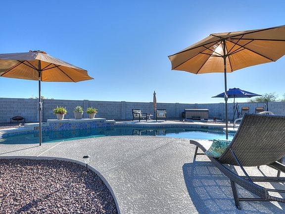 4th image of 36817 W Oliveto Ave