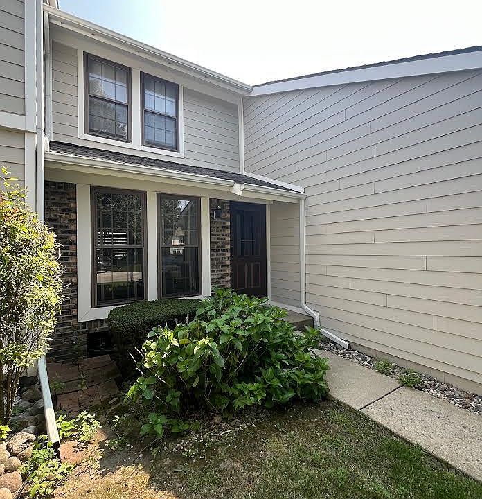 1st image of 22407 Cranbrooke Dr #115