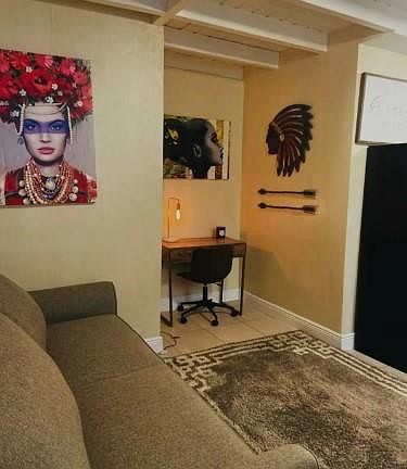 4th image of 529 NW 15th Way