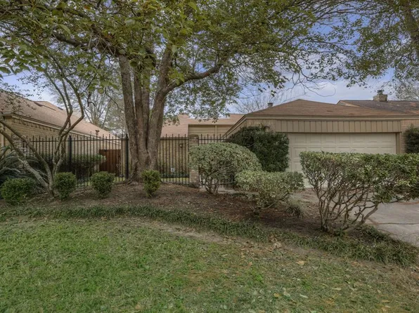 17218 Ash Butte Dr, Houston, TX 77090