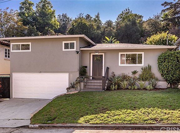 2nd image of 525 Canyon Dr