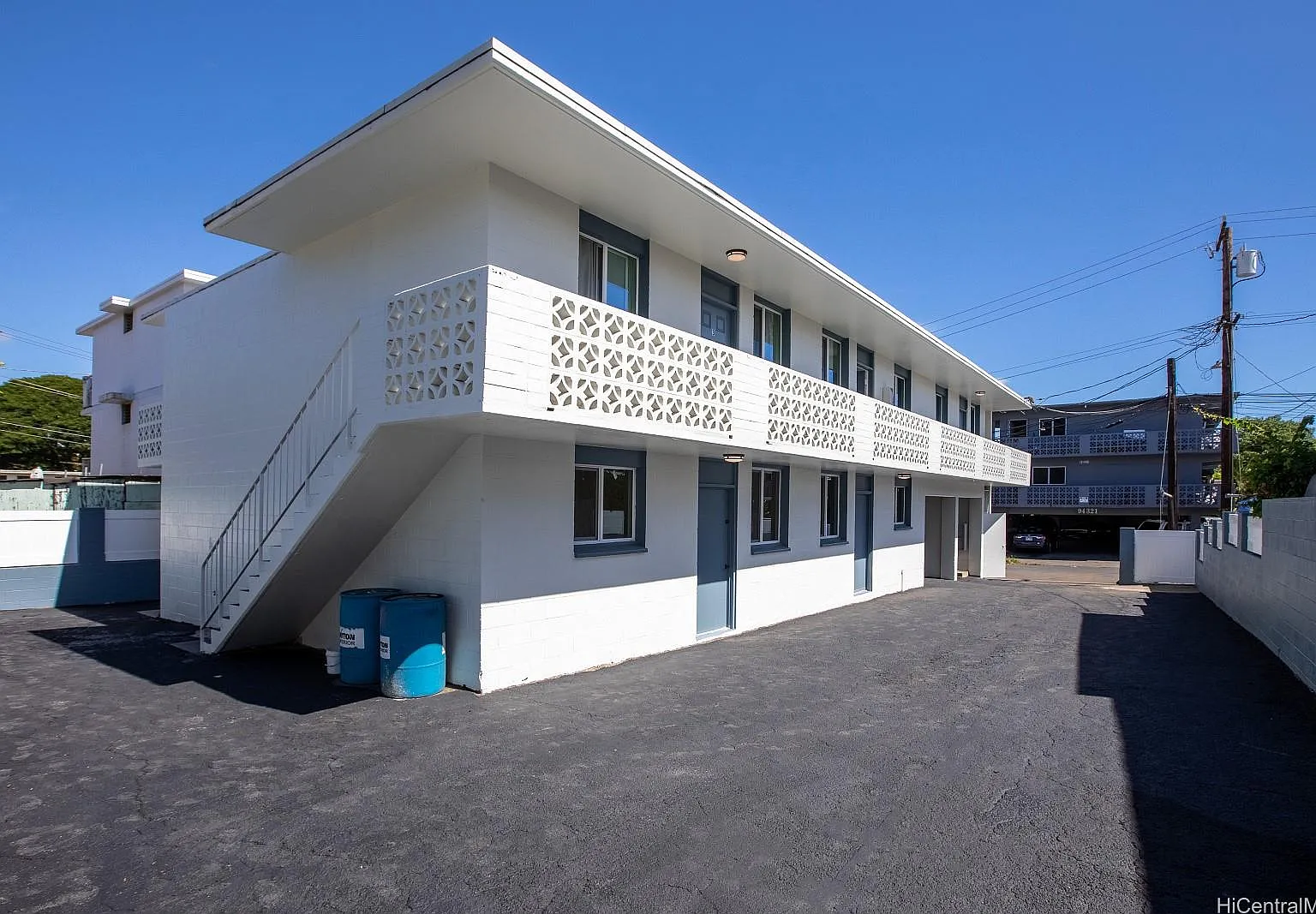 Manthos 94-322 Pupuole St — Photo 1