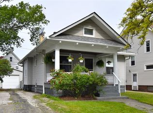 1238 Gladys Ave, Lakewood, OH 44107