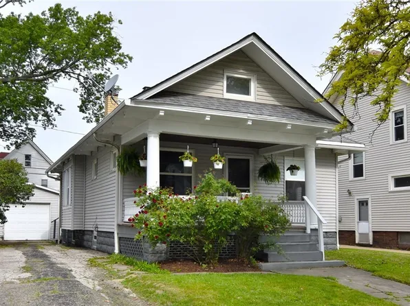1238 Gladys Ave, Lakewood, OH 44107