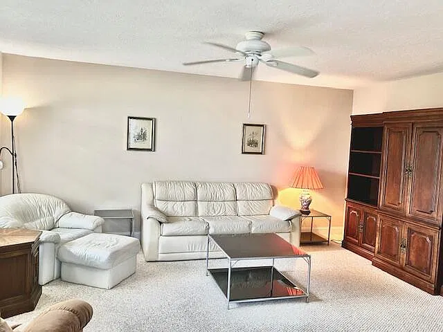 2 bed, 2.0 bath, 907 sqft, $3,100 — Photo 2