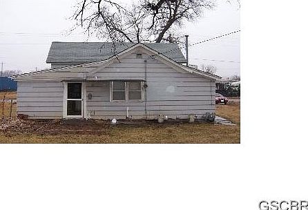 2nd image of 315 Willis St