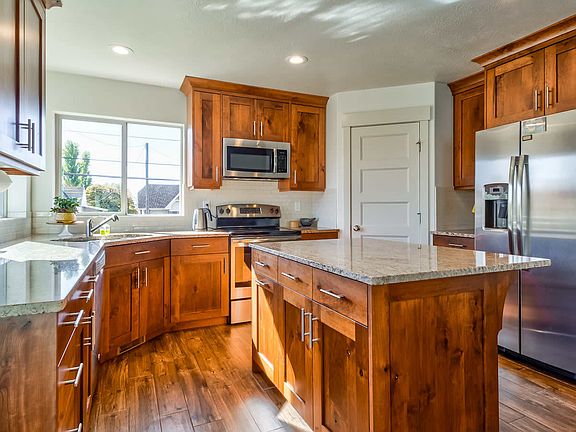 5th image of 510 N Macland Ln