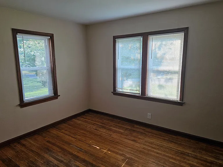 1636 Quendo Ave — Photo 24