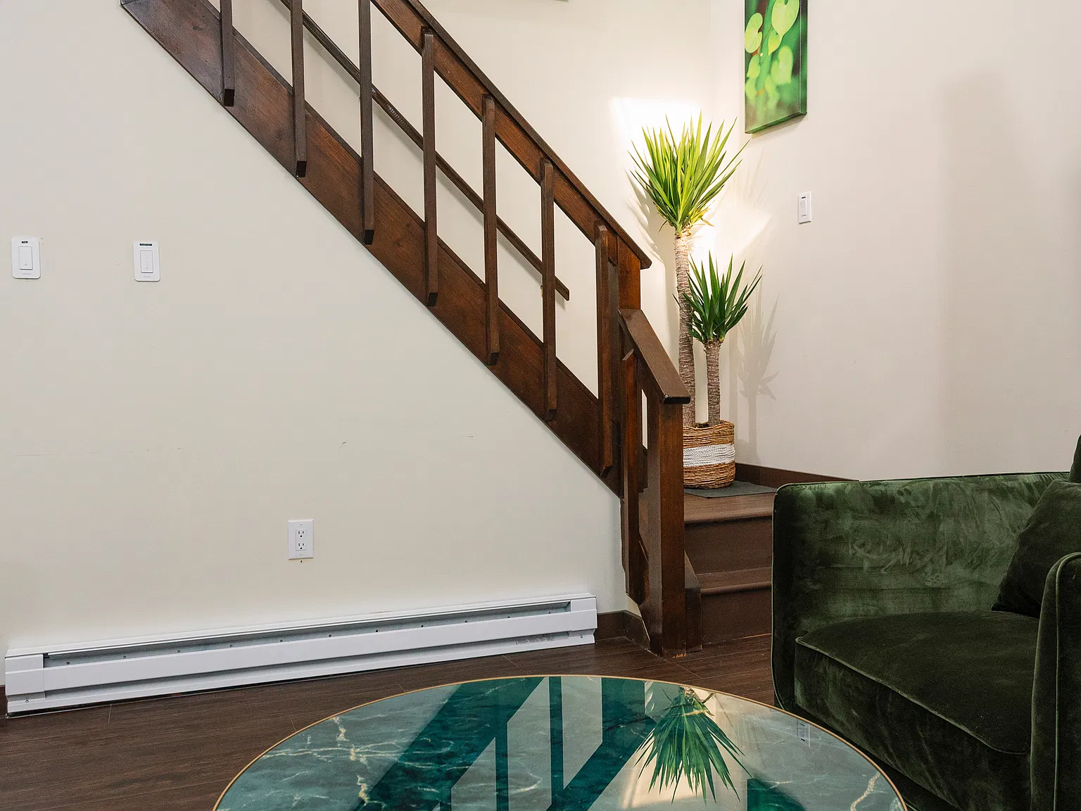 3 bed, 1280 sqft, $2,000 — Photo 3