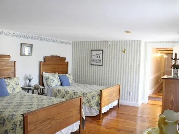 6 Portland Ave, Old Orchard Beach, ME