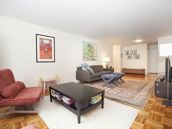 3rd image of 215 E 80th St APT 5H