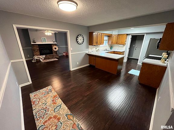 4th image of 519 Cottonwood Dr