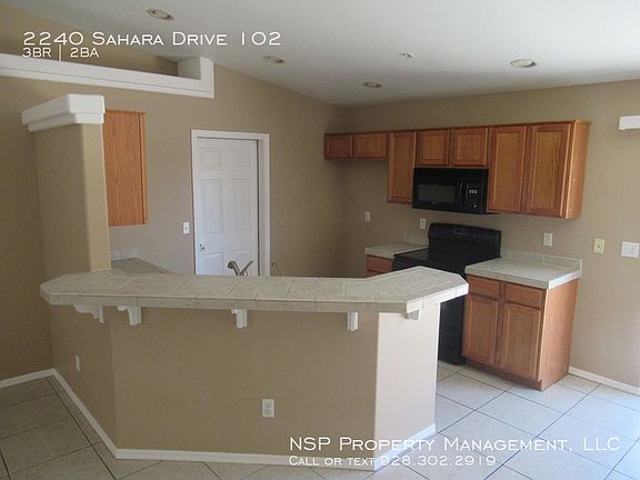 4th image of 2240 Sahara Dr Unit 102