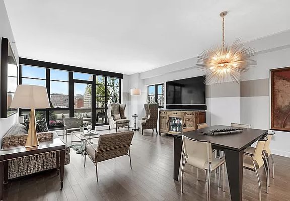 4th image of 261 W 25th St #9C