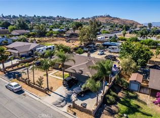 8660 Chifney Ln, Riverside, CA 92509
