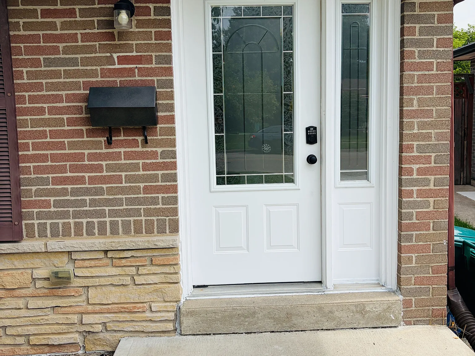 3 bed, $2,499 — Photo 2