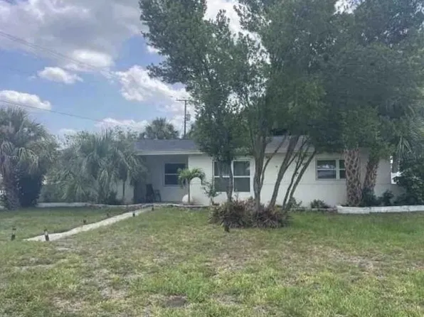 3399 66th Way N, Saint Petersburg, FL 33710
