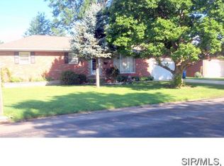 534 Courtesy Ln, Bethalto, IL 62010