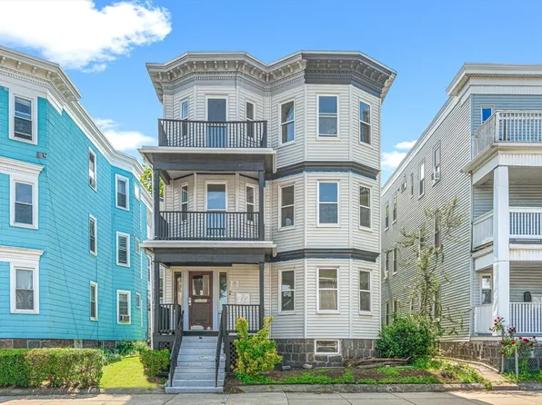 79 Pleasant St, Dorchester, MA 02125