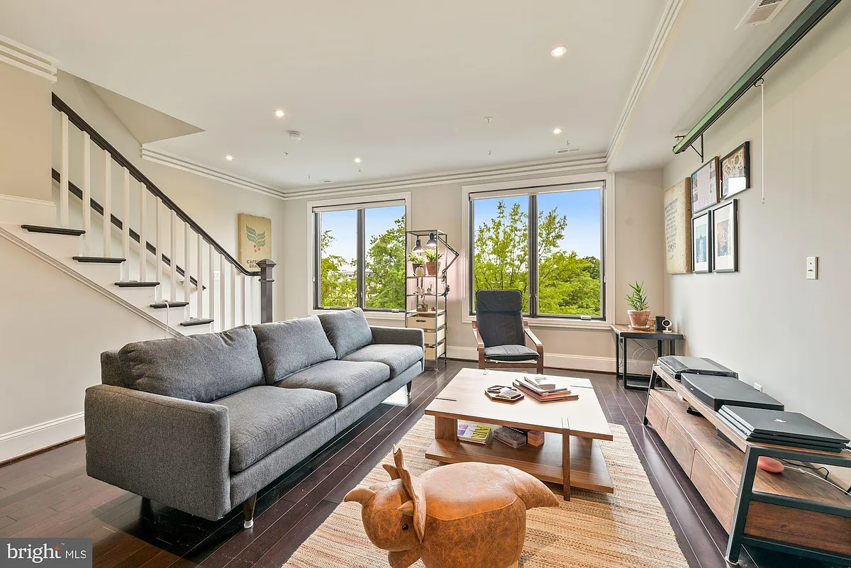 Building Photo - 4527 Georgia Ave NW #2