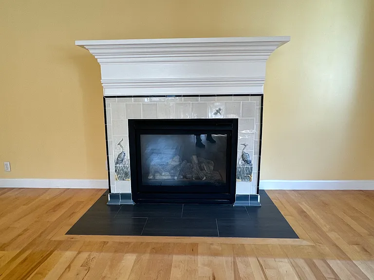 2591 S Park St — Photo 10