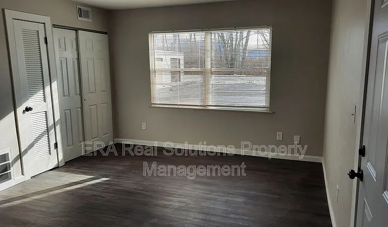 2011 Heritage Dr #11 — Photo 3