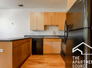1452 N Leavitt St #2F, Chicago, IL 60622