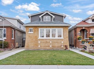 2937 N Kenneth Ave, Chicago, IL 60641