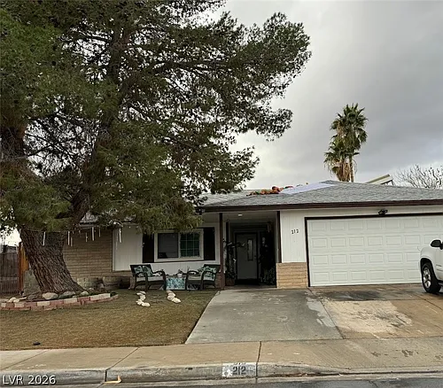 212 Bradshaw Way Photo 1