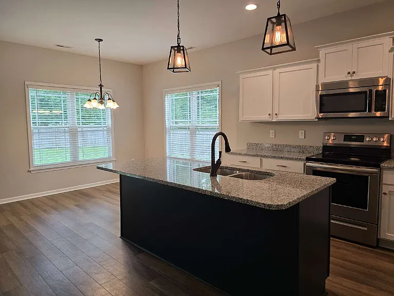 205 Buckeye Ct N — Photo 10