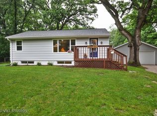 41W808 Empire Rd, St Charles, IL 60175