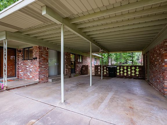 3rd image of 9604 Temple Dr