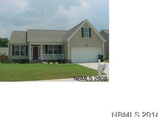 104 Sweet Briar Ct, New Bern, NC 28562