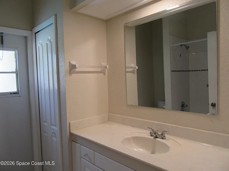 1804 Abbeyridge Dr — Photo 22