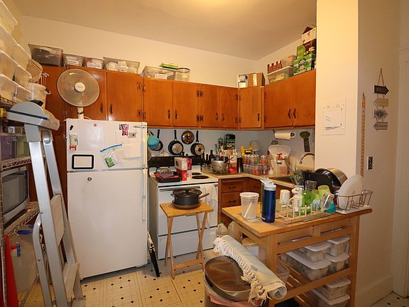 5th image of 120 Babcock St APT 32A