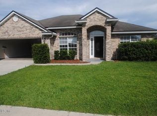 9242 Prosperity Lake Dr, Jacksonville, FL 32244