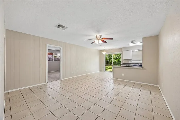 15110 Buxley St — Photo 3