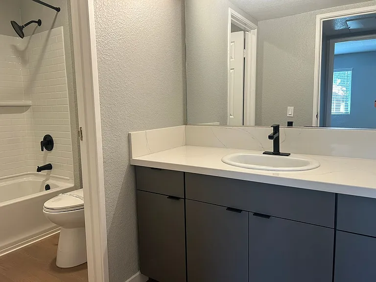 Corona Pointe Resort — Photo 187