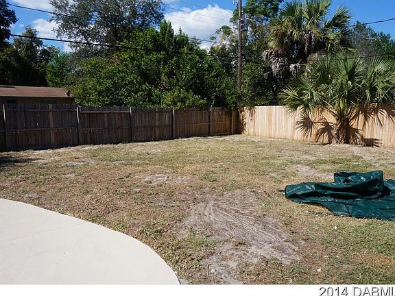 4th image of 1741 Montgomery Dr
