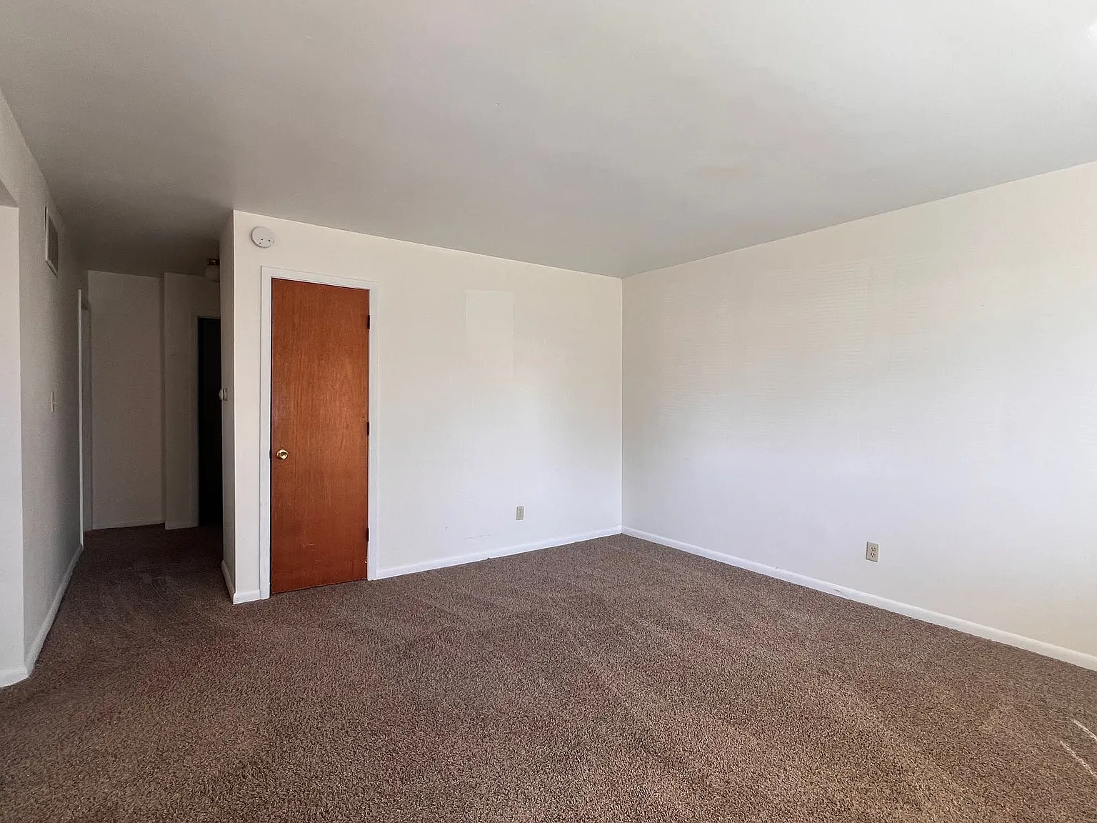 Wilson Dr Apts — Photo 4