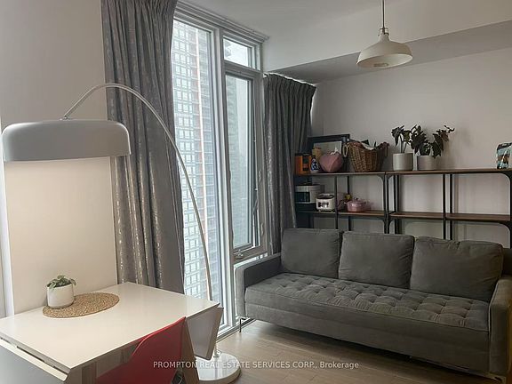 2nd image of 101 Peter St #3105