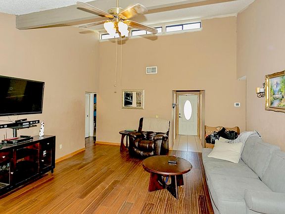 5th image of 8309 Coralberry Ln