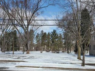 909 W Adler Rd, Marshfield, WI 54449