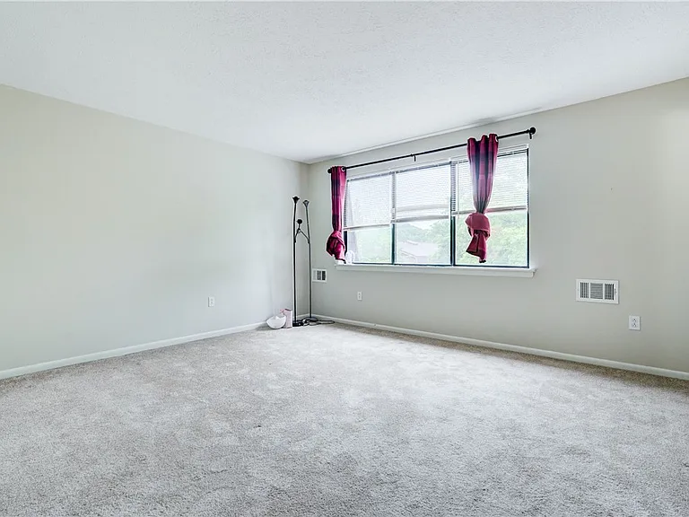 133 Penn Ln — Photo 8