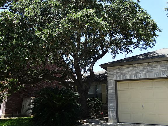 2nd image of 9575 Wicklow Dr
