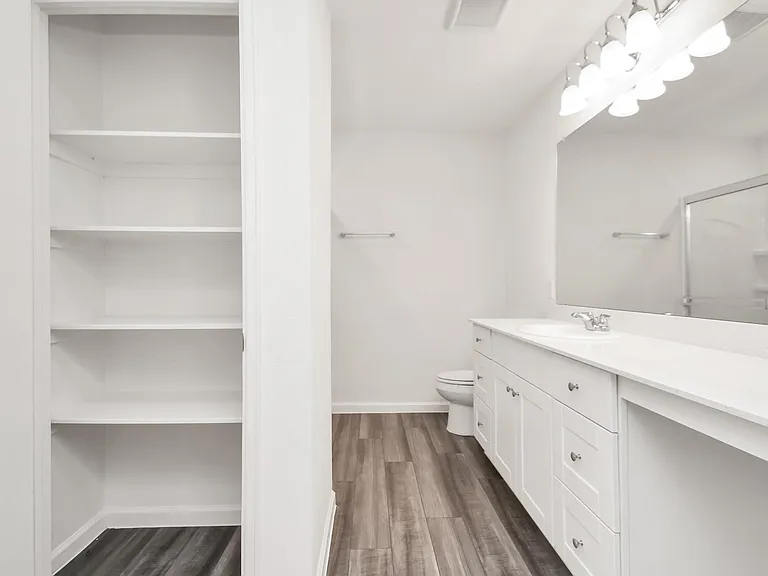 7802 Hightree Dr — Photo 28