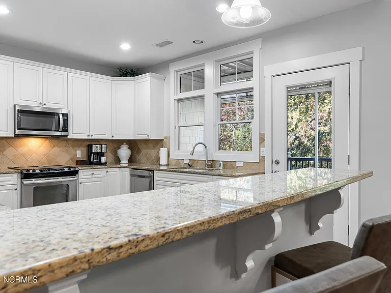 2537 Saint James Dr SE #807 — Photo 13