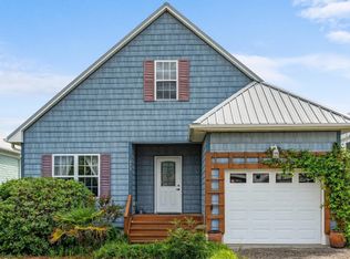 613 Raleigh Ave, Carolina Beach, NC 28428