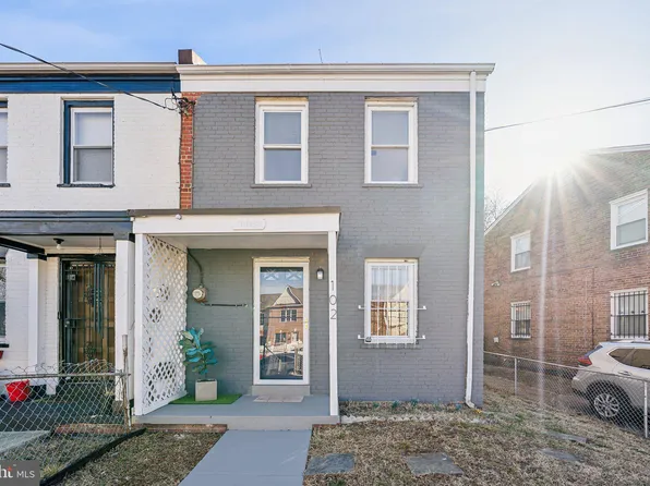 102 46th St SE, Washington, DC 20019